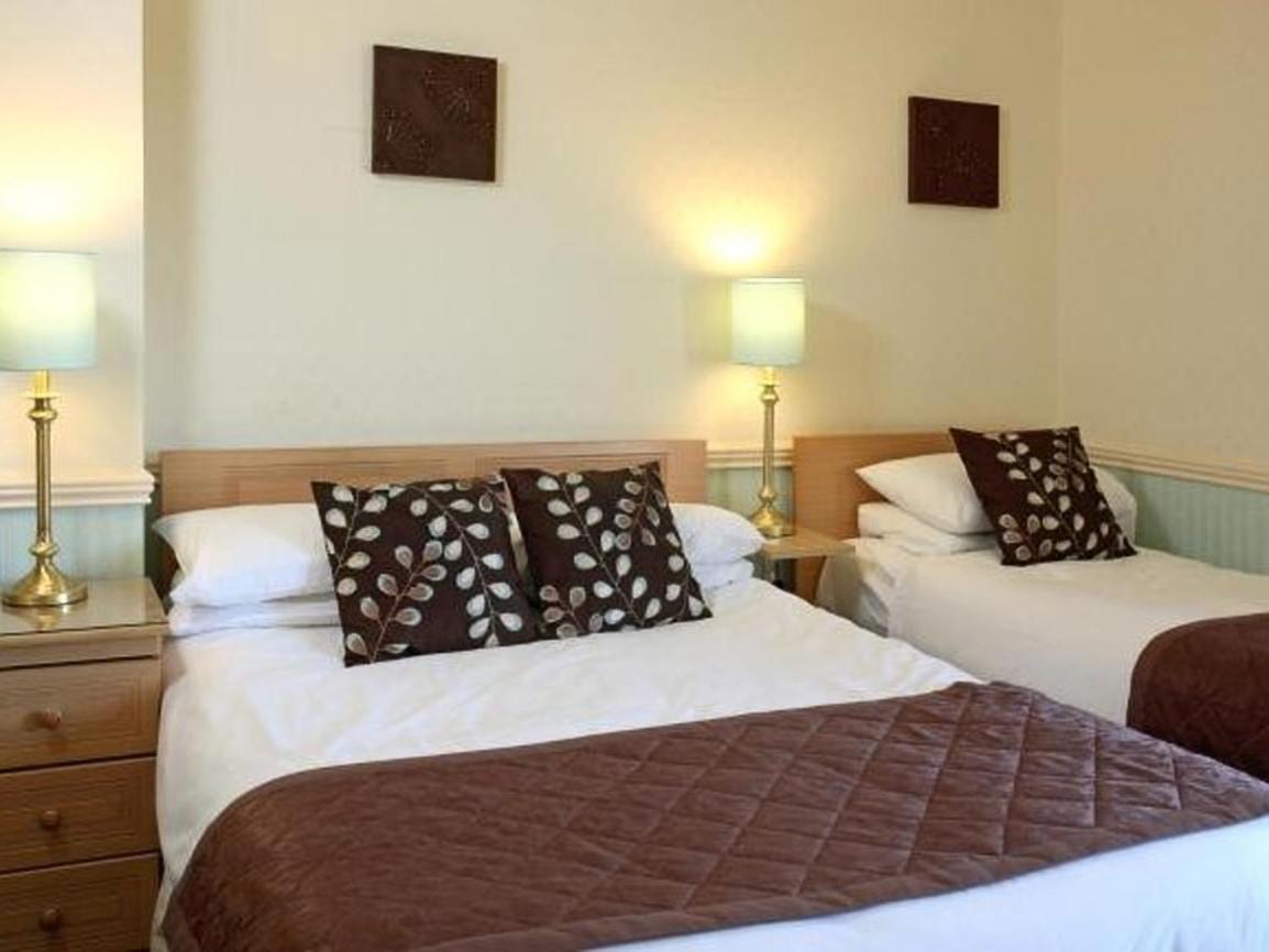 The Kensington Hotel Great Yarmouth Room photo