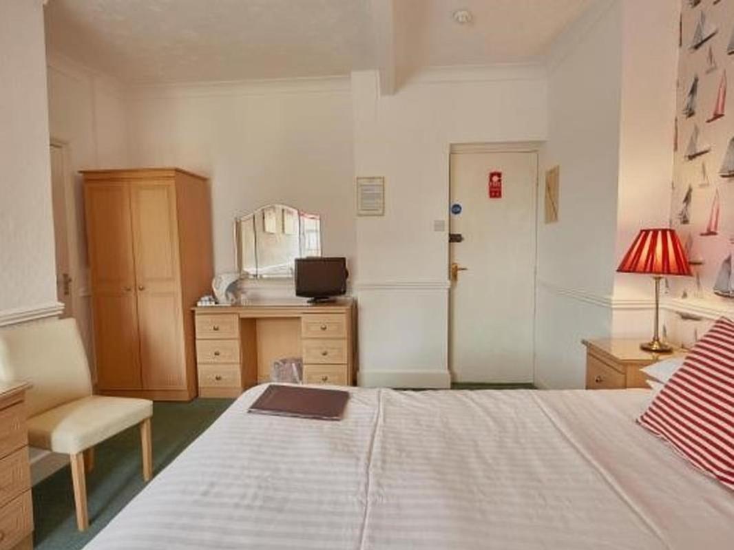 The Kensington Hotel Great Yarmouth Room photo
