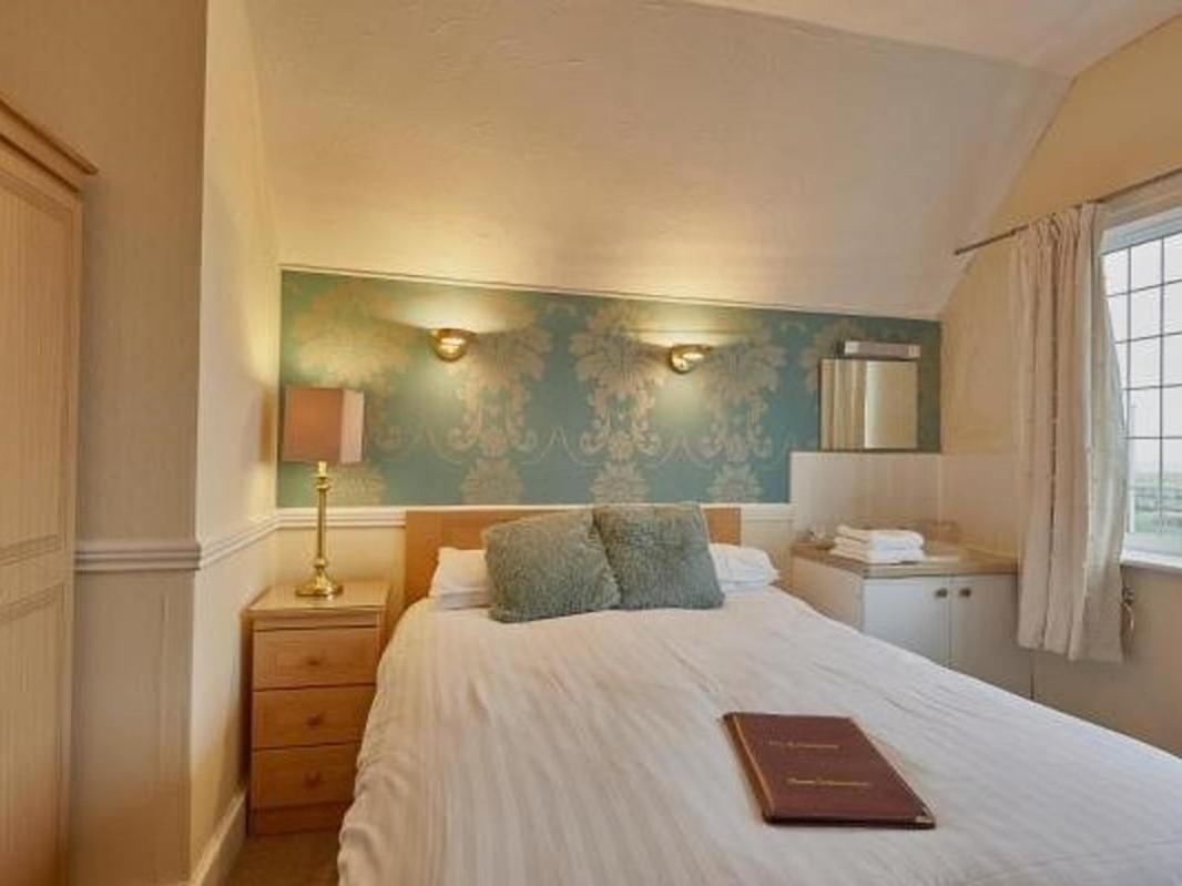 The Kensington Hotel Great Yarmouth Room photo